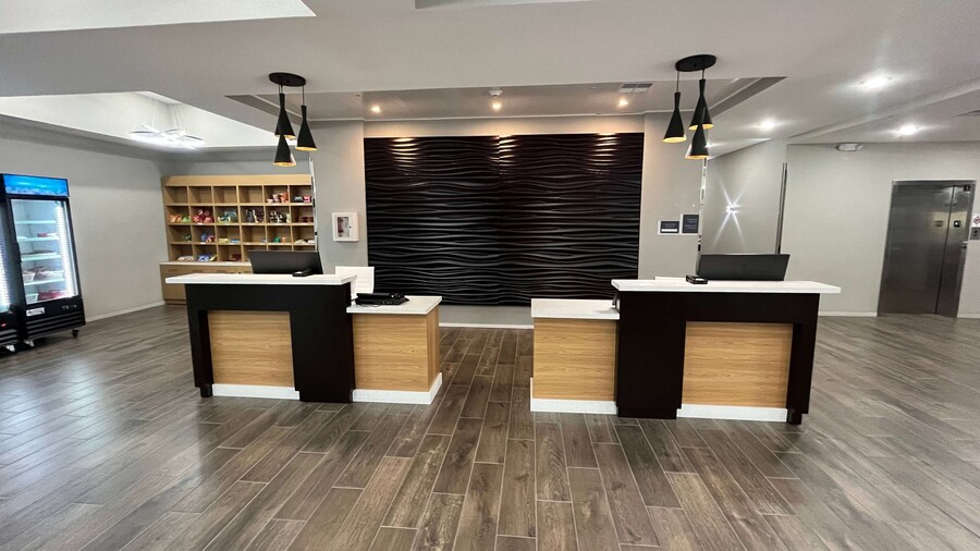 La Quinta Inn & Suites by Wyndham Coralville Iowa City