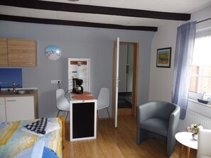 1 bedroom, WiFi, bed sheets