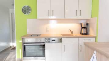 Fridge, oven, dishwasher