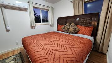 3 Schlafzimmer, Schreibtisch, BĂŒgeleisen/BĂŒgelbrett, Reisekinderbett