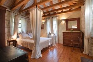 3 habitaciones, wifi y ropa de cama 