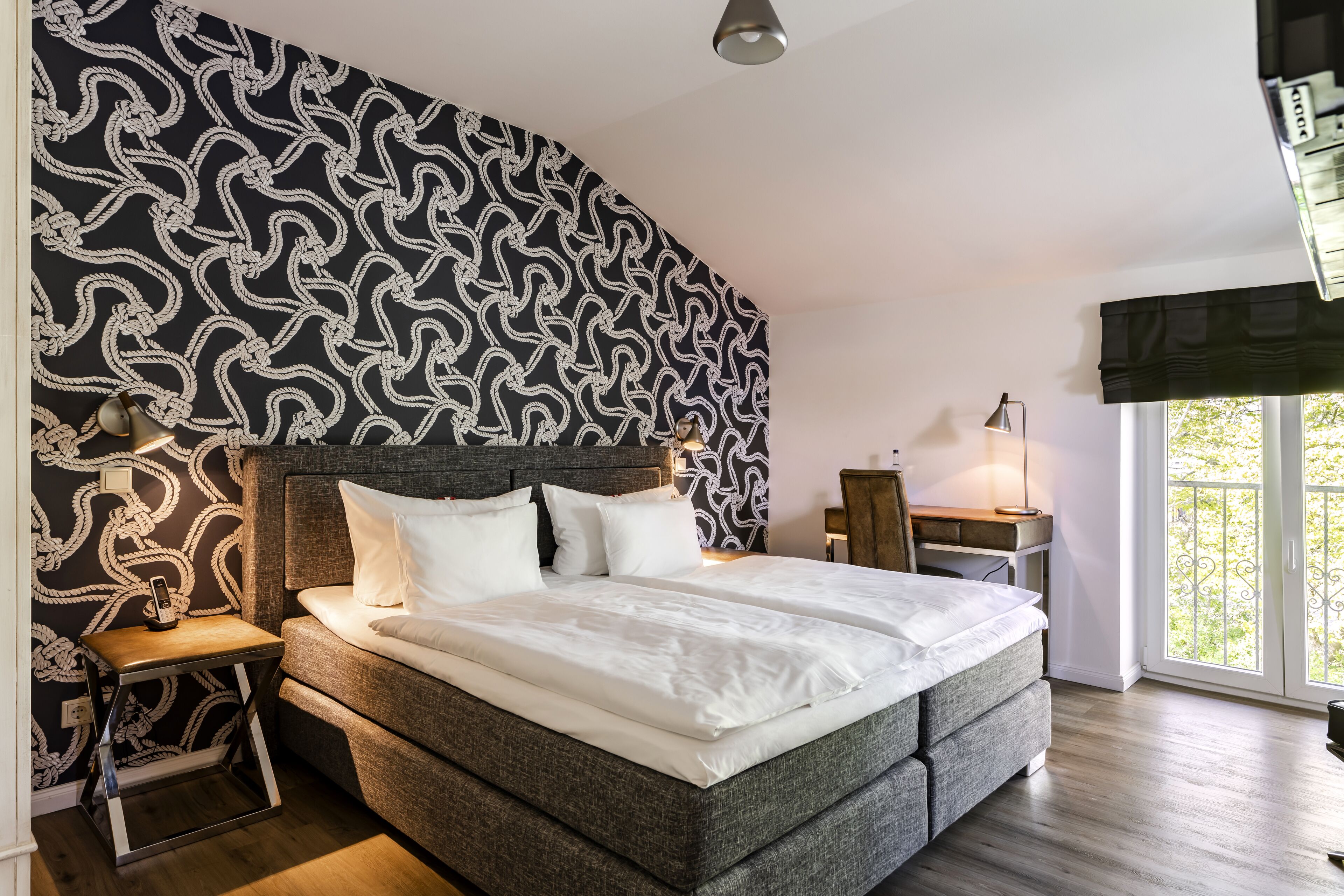 hypo-allergenic bedding, in-room safe, individually decorated