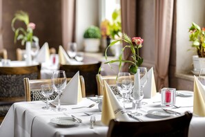Frühstück und Abendessen