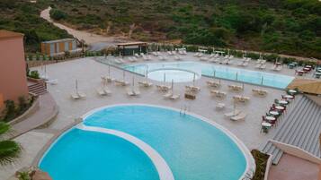 Piscina externa sazonal