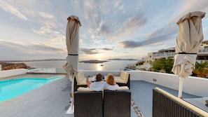 Pool - Neoklassiko Koukouli Family room sea view (Santorini)