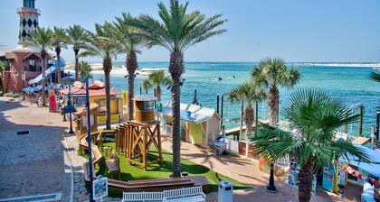 Secret Gem! Luxury Villa Townhome! Beach Service Setup Included, Walk to Private Beach Access, Pool