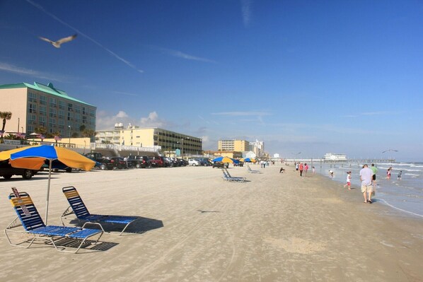 Beach nearby, kayaking, fishing