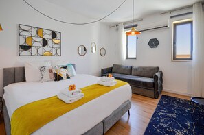 Villa | 6 bedrooms, in-room safe, desk, iron/ironing board