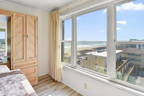 Interior - This two-bedroom, two bathroom condo has a beautiful view of the ocean! (Ocean City)