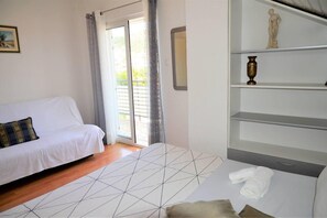 Apartment | 2 bedrooms, free WiFi, bed sheets - Sea View Apartment on Walking Distance to sea (Marina)