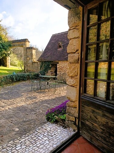 typical French holiday house for 8 people with a private pool,
