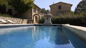 Piscine extérieure