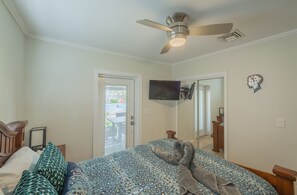 2 室のベッドルーム、アイロン / アイロン台、WiFi