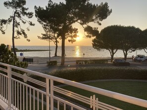 Property grounds - VILLA MARBOEUF IDYLLIC BEACHFRONT LOCATION (Carcans)