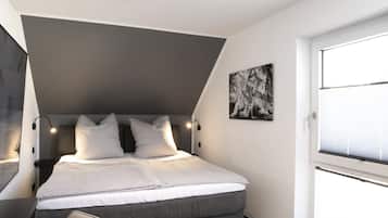 4 bedrooms, in-room safe, travel cot, free WiFi