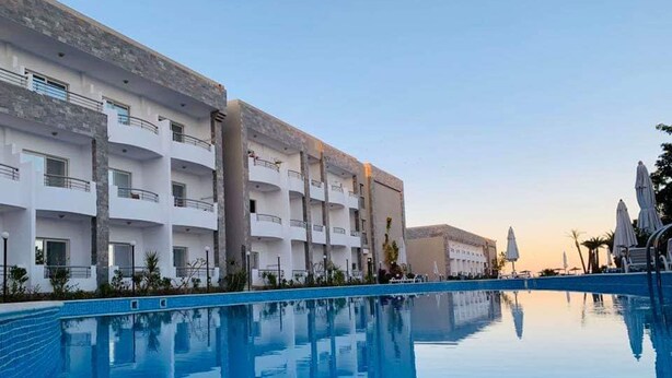 Outdoor pool - A unique place in a middle of everything (Hurghada)