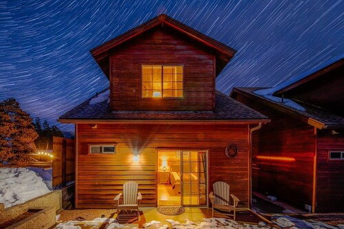 6 Cabins with Kitchens+Gameroom&Playground