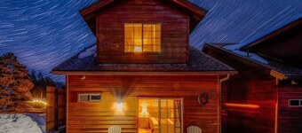 6 Cabins with Kitchens+Gameroom&Playground