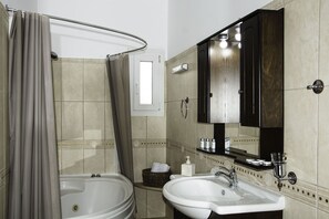 Villa | Bathroom | Towels