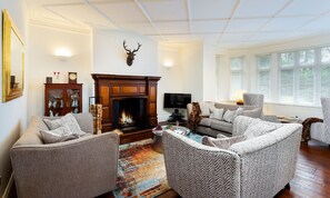 Living area - Greenmount- Apartment in Private Mansion (Kendal)