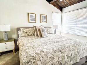 2 bedrooms, iron/ironing board, free WiFi, bed sheets - Hale Kamaole 313 Third floor condo, partial view of the ocean! (Kihei)