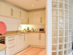 Horno, periquera y congelador