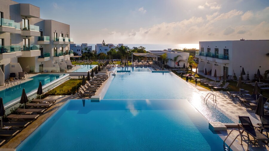 Atlantica Aqua Blue Hotel