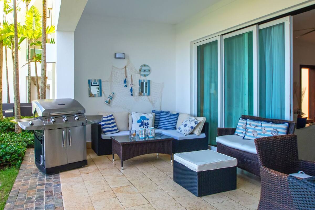 Exclusive Condo, 3 Bedrooms, Ocean View, Beachfront | Terrace/patio