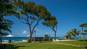 Exclusive Condo, Ocean View, Beachfront | Terrace/patio - Blue Green E3C1 (Sosúa)