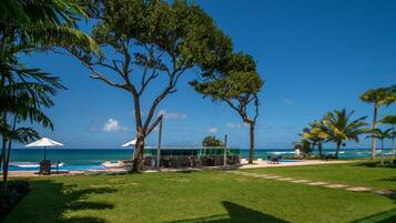 Exclusive Condo, Ocean View, Beachfront | Terrace/patio