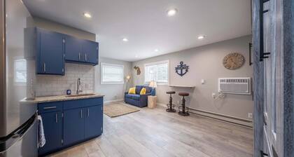 Cozy Suite Near Weko Beach and Warren Dunes