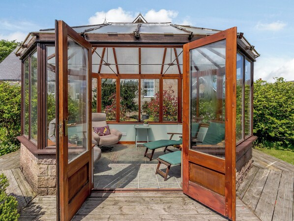 Terrace/patio - 5 bedroom accommodation in Near Mintlaw (Near Mintlaw)