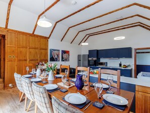 Dining - 5 bedroom accommodation in Near Mintlaw (Near Mintlaw)