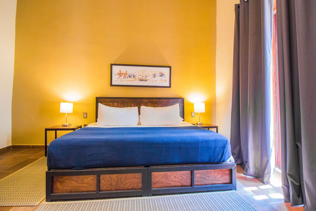 Junior Room | 2 bedrooms, individually decorated, desk, laptop workspace