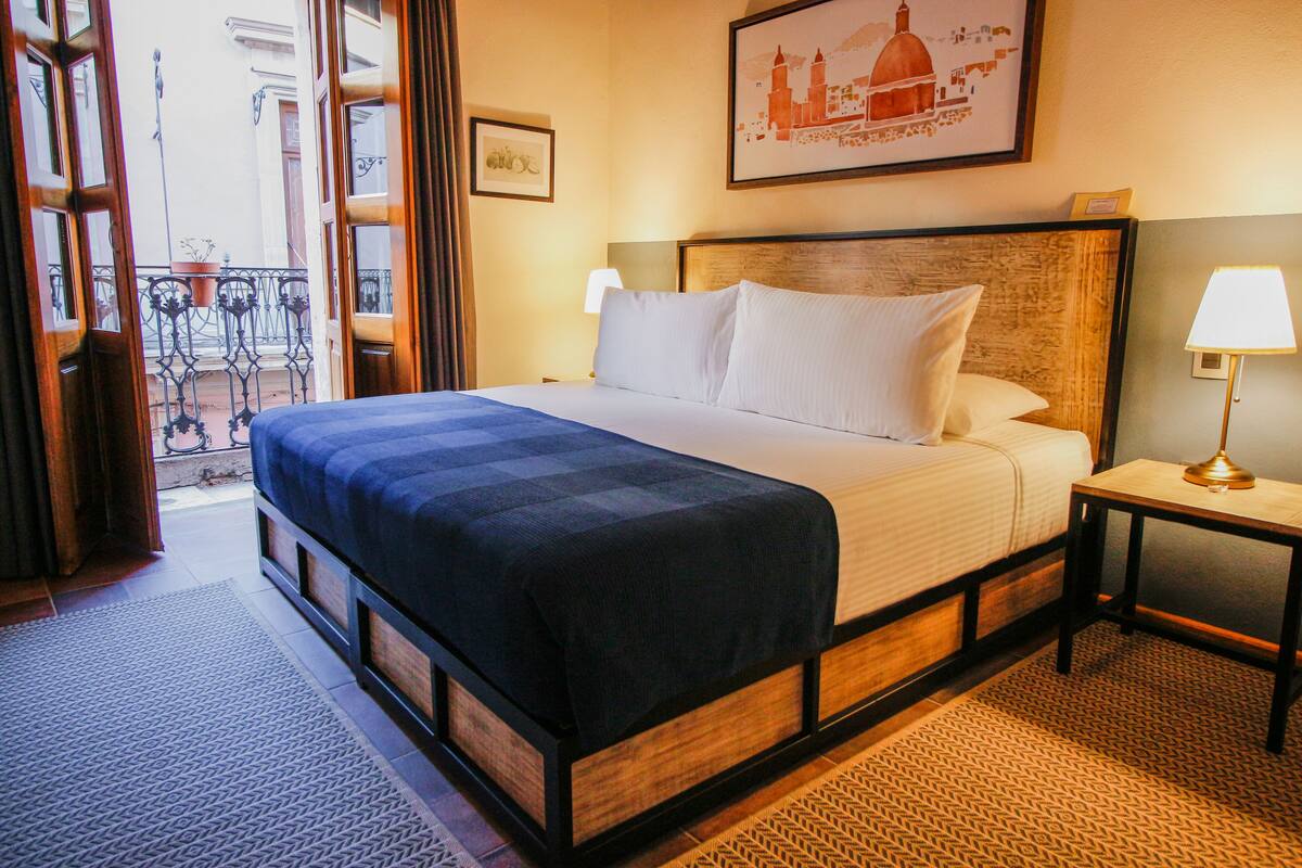 Junior Suite | Desk, laptop workspace, iron/ironing board (on request), free WiFi