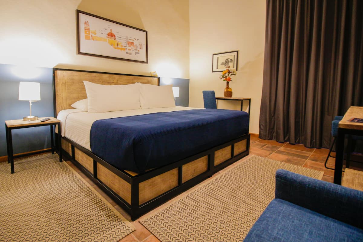Executive Room | 2 bedrooms, individually decorated, desk, laptop workspace