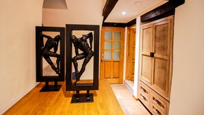 Suite Ville | Bureau, espace de travail pour ordinateurs portables