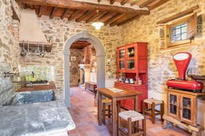 Spa - Villa Pera by Nicola Real Estate (Corsanico)