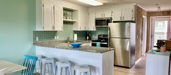 Coastal Distancing | Recently Updated | Under 5-min Walk to the Waves