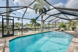 Ulkouima-allas, lämmitetty uima-allas