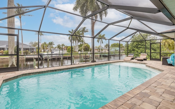 Outdoor pool, a heated pool