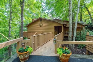 Exterior - Bent Creek 17 at Rumbling Bald (Lake Lure)