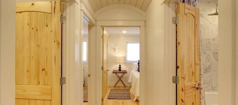 Downtown Fairhope Cottage-walking distance to everything!!!