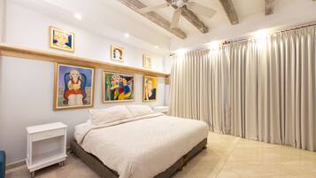 4 bedrooms, in-room safe, iron/ironing board, travel crib