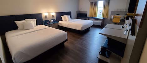 1 bedroom, desk, laptop workspace, free WiFi