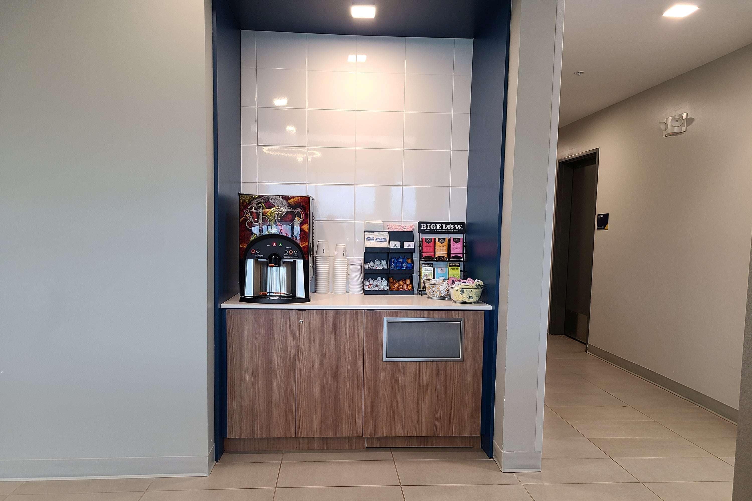 free daily on-the-go breakfast