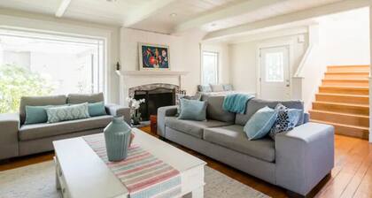 Modern 4bd Getaway In Downtown MV With Pool!