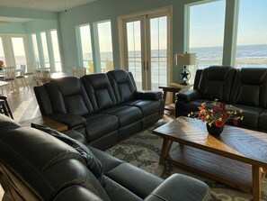 Smart TV - Kahala Castle On The Beach (Galveston)