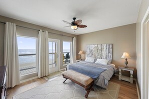 4 bedrooms, travel cot, free WiFi, bed sheets