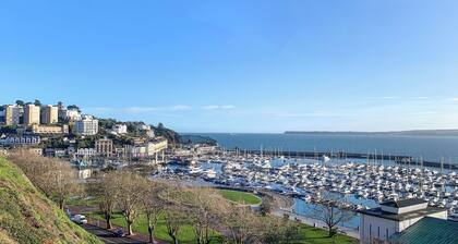 3 bedroom accommodation in Torquay